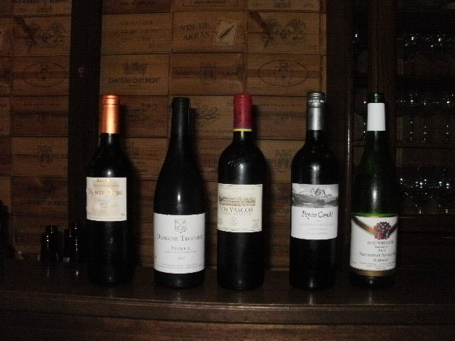 すいたうん｜JR吹田駅周辺商店街ポータルサイト | ワインバー リトゥム