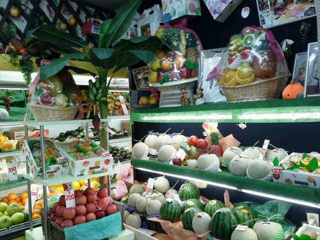 すいたうん｜JR吹田駅周辺商店街ポータルサイト | サンフルーツ西重（にしじゅう）