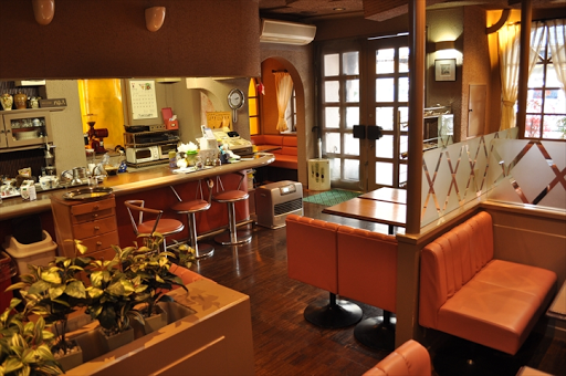 すいたうん｜JR吹田駅周辺商店街ポータルサイト | 喫茶ハロッズ