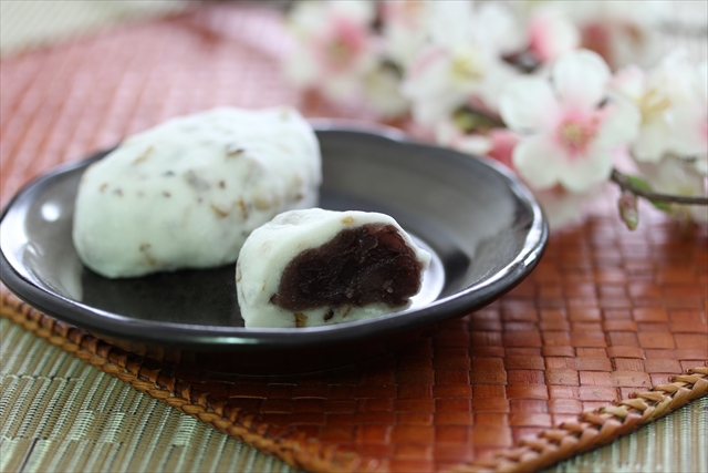 すいたうん｜JR吹田駅周辺商店街ポータルサイト | 御菓子司 津村屋