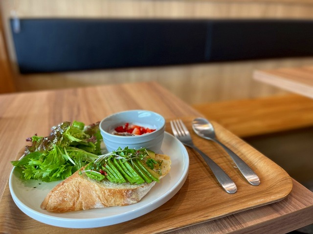 すいたうん｜JR吹田駅周辺商店街ポータルサイト | plant-bosed cafe - Alle（アレ）