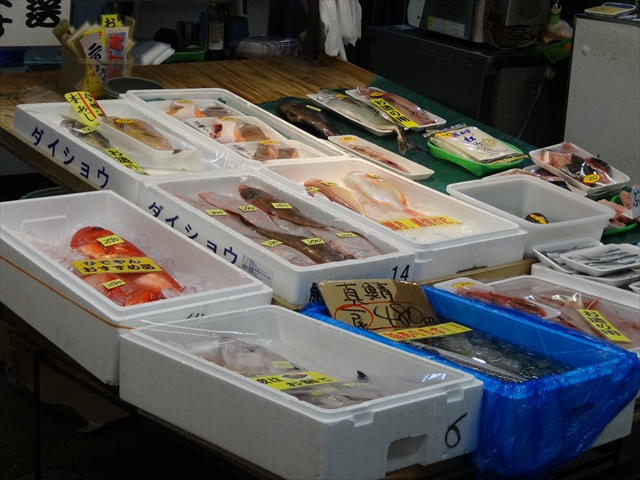 すいたうん｜JR吹田駅周辺商店街ポータルサイト | 三兄鮮魚店