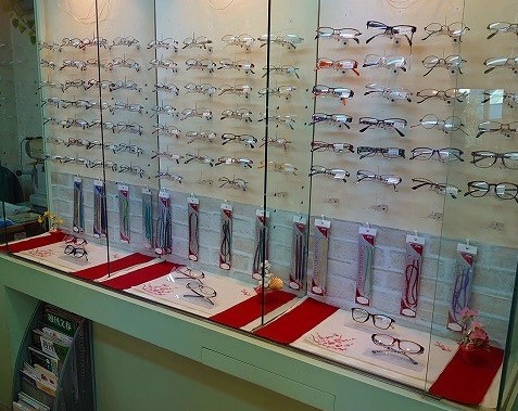 すいたうん｜JR吹田駅周辺商店街ポータルサイト | アサヒ眼鏡専門店