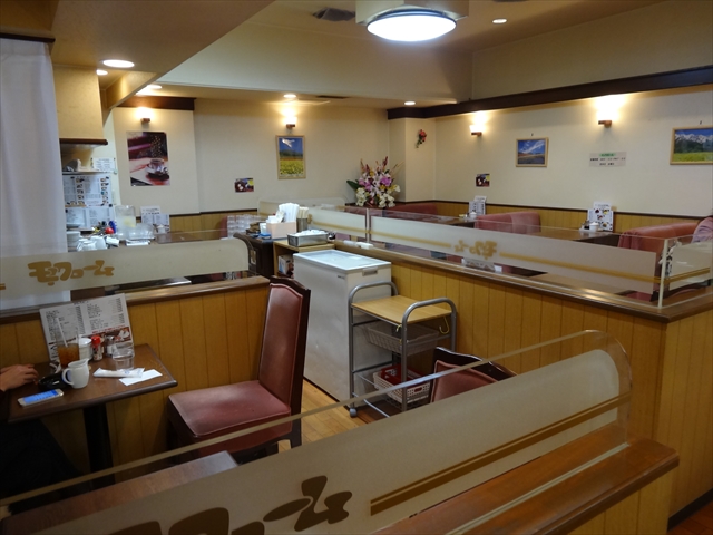 すいたうん｜JR吹田駅周辺商店街ポータルサイト | モノクローム